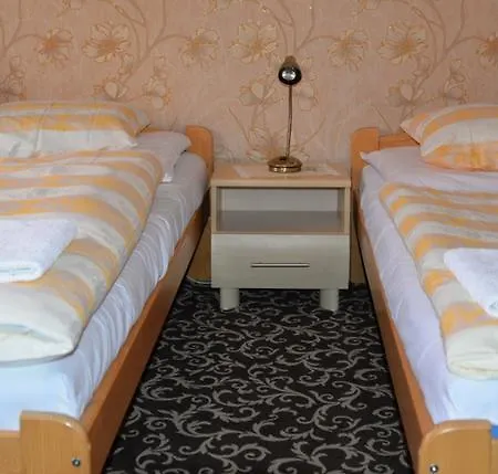 Harmony Hall 3* Градец-Кралове