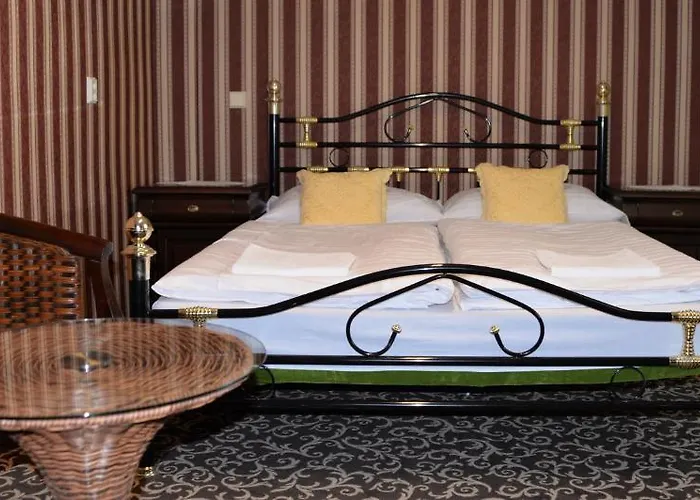 Harmony Hall Градец-Кралове